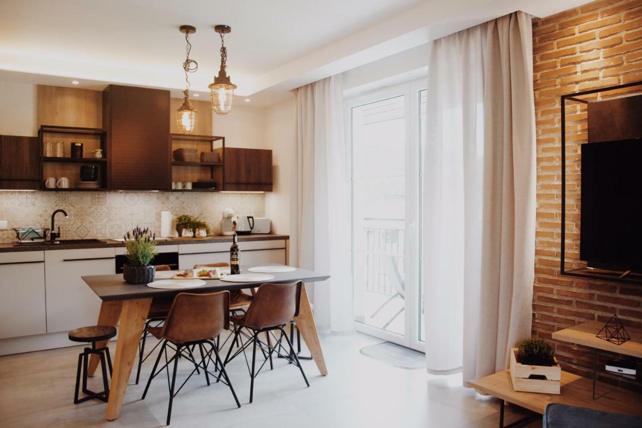 Apartamenty Magnum ชกลาร์สกา ปอเรมบา ภายนอก รูปภาพ